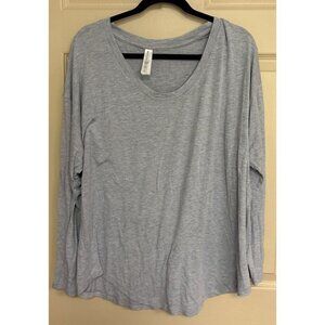 Athleta Cloudlight Stratus Top Gray Long Sleeve T Shirt Soft Women’s XL